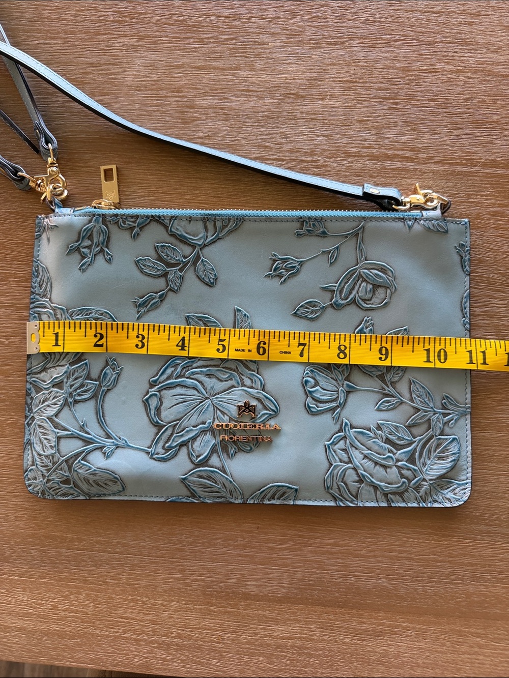 Cuoieria Fiorentina Blue Leather Floral Embossed Crossbody. Made in Italy - Picture 12 of 13